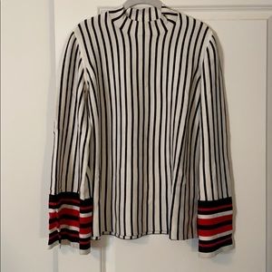 ✨Olivia Palermo x Banana Republic Striped Sweater✨